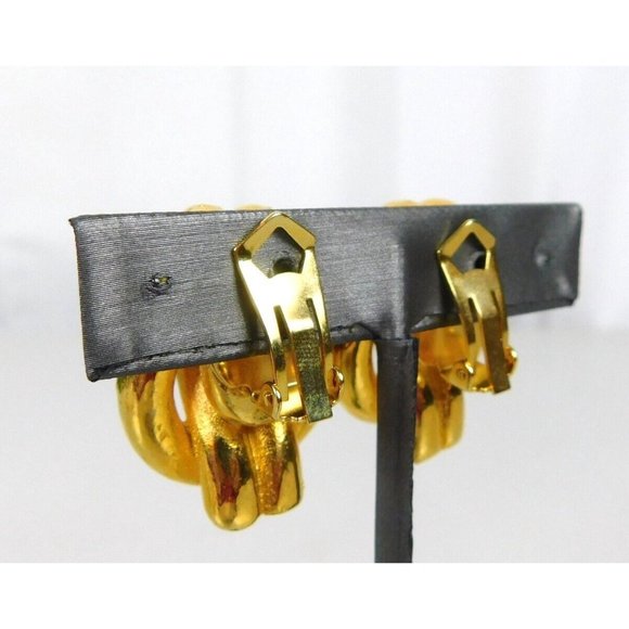 Gold Tone Door Knocker Clip on Earrings Womens Fashion Jewelry - Picture 7 of 7